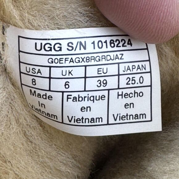 UGG Classic Tall II Boots Womens Size 8 Chestnut Suede Sheepskin Shearling Warm - Picture 12 of 12